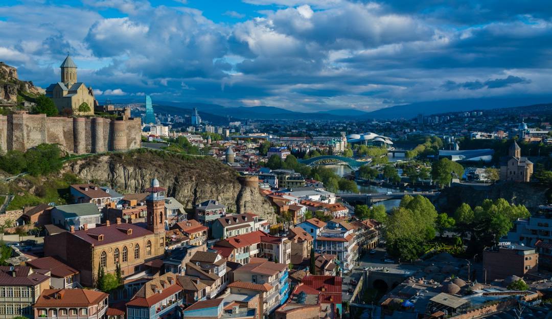 Escapar Travel and Tourism