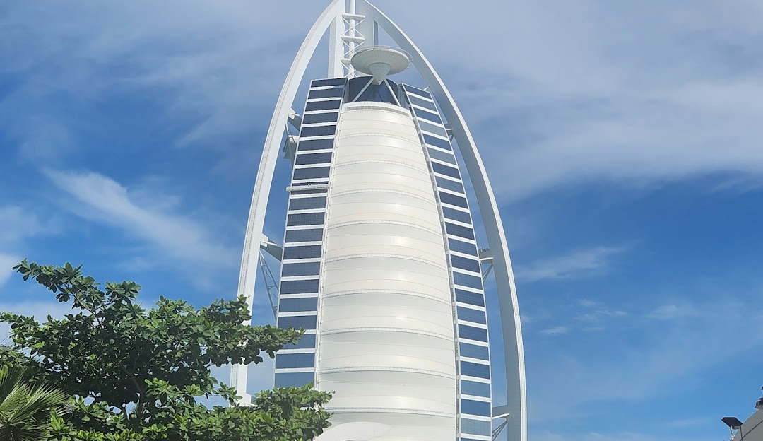Escapar Travel and Tourism